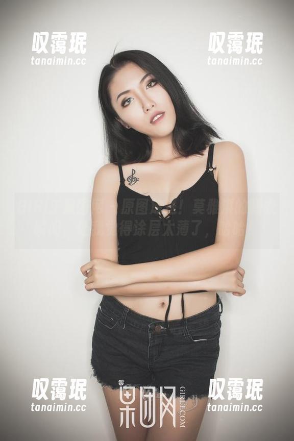 GIRLT果团网-莫雅淇 GIRLT果团网 - 原图放送!莫雅淇的睡衣瞬间,让我觉得涂层太薄了,哈哈!
