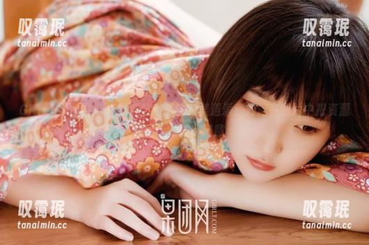 GIRLT果团网-陈雅漫 GIRLT果团网 - 陈雅漫与制服的完美邂逅:如何在图片中把资源玩转得如此随意