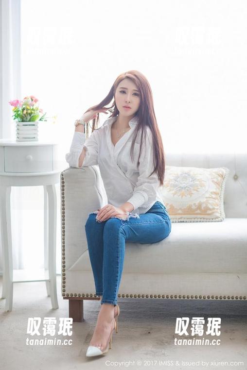 IMiss爱蜜社 - 芝芝Booty办公室不为人知的乐趣，把免费的套图变成工作动力！