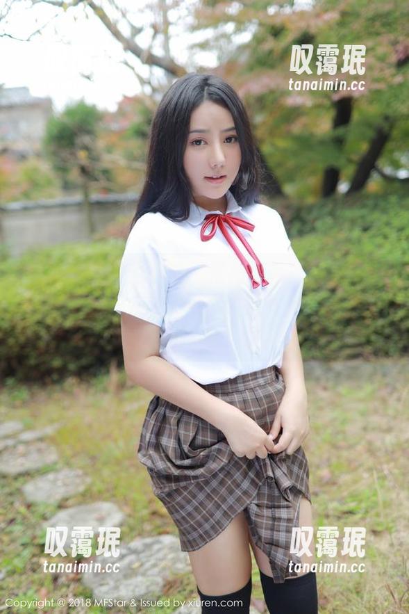 MFStar模范学院 - 最新更新！草莓兔兔以裸足展现无边的可能，图片宛如云中漫步。