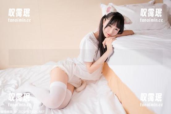 在线探索：浣溪沙旗袍的喵糖映画，仿佛穿越回古代！