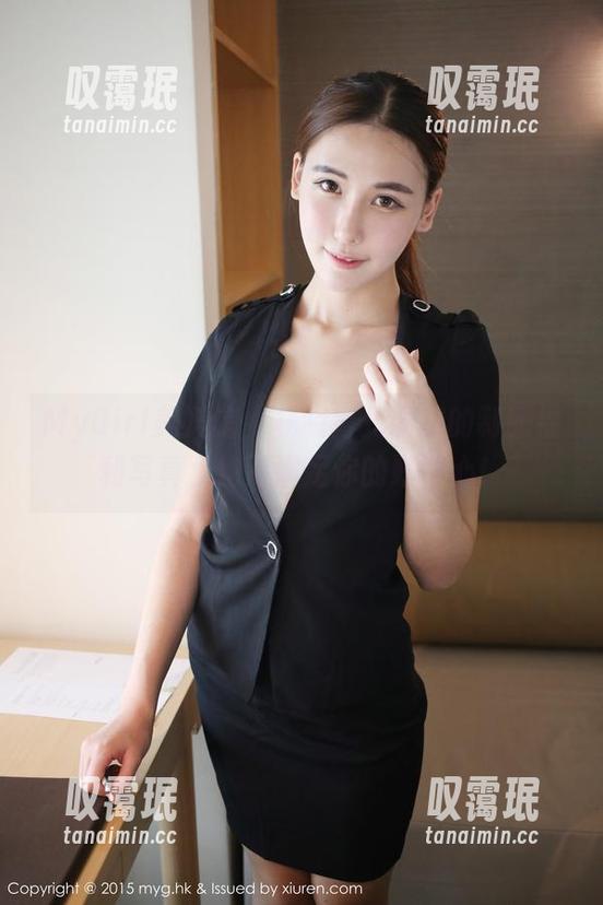 MyGirl美媛馆 - 杨晓青儿调皮的制服福利写真，绝对满足你的好奇心！