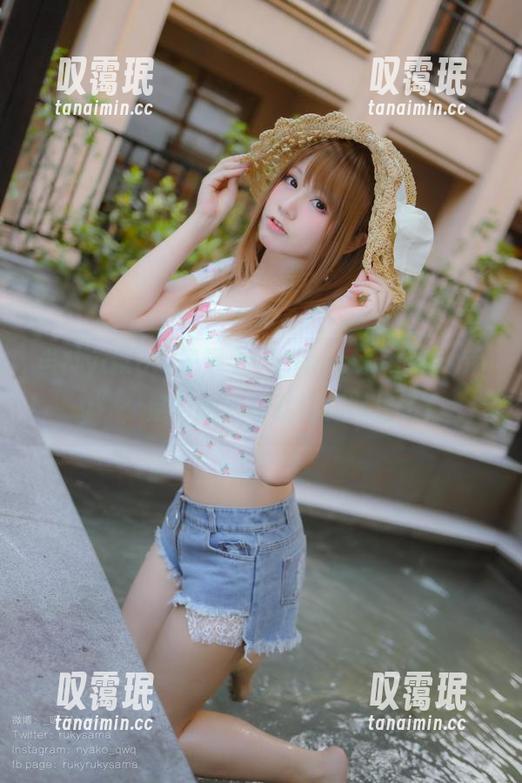 当Nyako喵子遇上“ChristmasBunny”，定制的欢乐就这样诞生了！