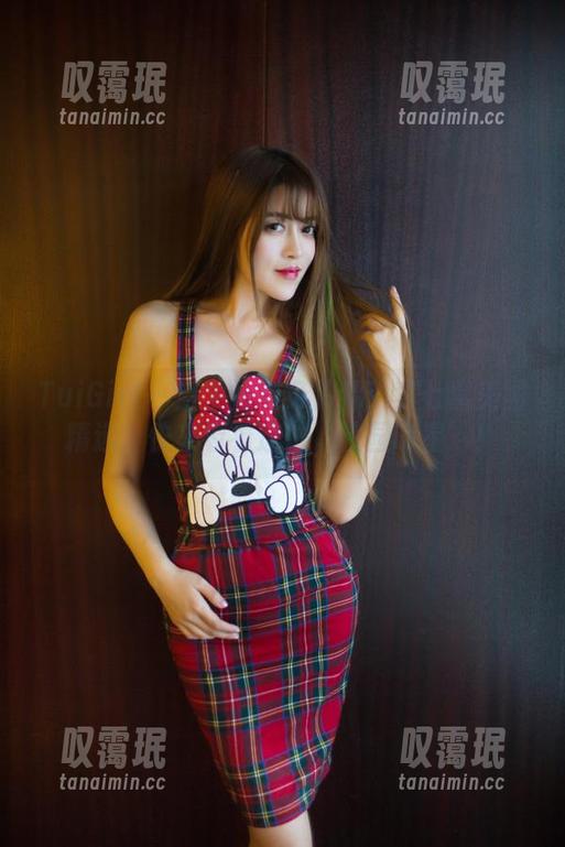 TuiGirl-李七喜 TuiGirl - 当学姐变身偶像:李七喜美图精选,快来看看这位‘校园明星’!