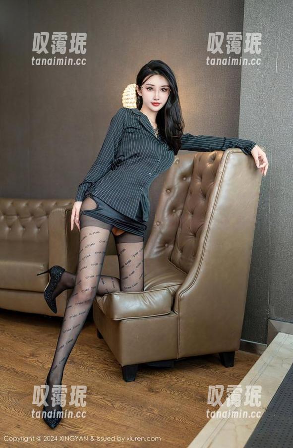 XINGYAN星颜社-李丽莎 XINGYAN星颜社 - 谁懂李丽莎油亮图集里的微妙?原图背后的气质真的让人忍不住想靠近