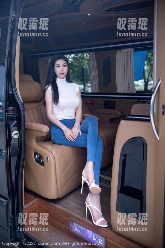 Xiuren秀人网-千夜未来 Xiuren秀人网 - 千夜未来用校服演绎青春的美好,高清美图简直是无可挑剔的艺术品!