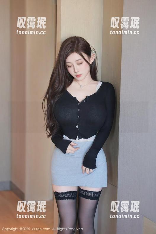 Xiuren秀人网-周慕汐fairy Xiuren秀人网 - 职场不无聊,周慕汐fairy的职业装福利原图让你惊喜连连!