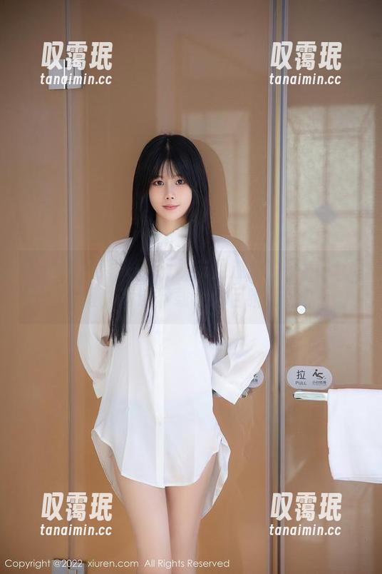 Xiuren秀人网-杏子Yada Xiuren秀人网 - 从未见过的杏子Yada校服,高清下载让你目瞪口呆!