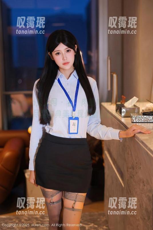 Xiuren秀人网-肉晴MINI Xiuren秀人网 - 看!肉晴MINI旗袍图片合集,尽显古典美与现代幽默的奇妙结合!