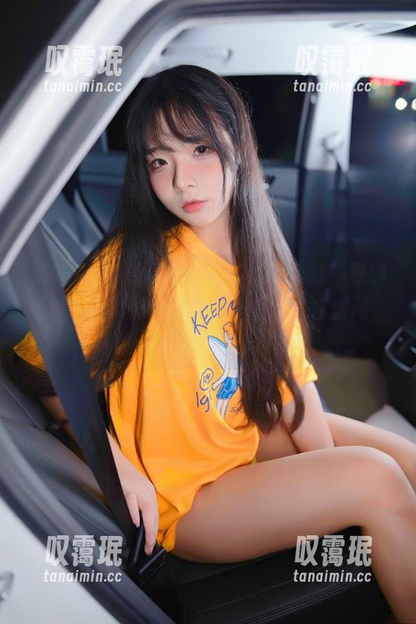 更新来了！yuuhui玉汇婚纱合集，仔细看每张照片，我都在心里默念：你别问，我就是流行的样子！