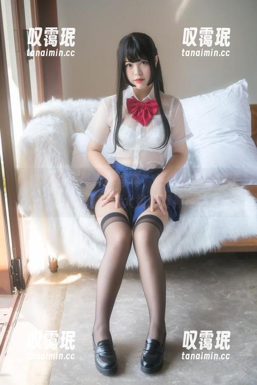 静静观看你烨烨的写真，仿佛时间都慢了下来…超辣猎犬姐姐真神奇！