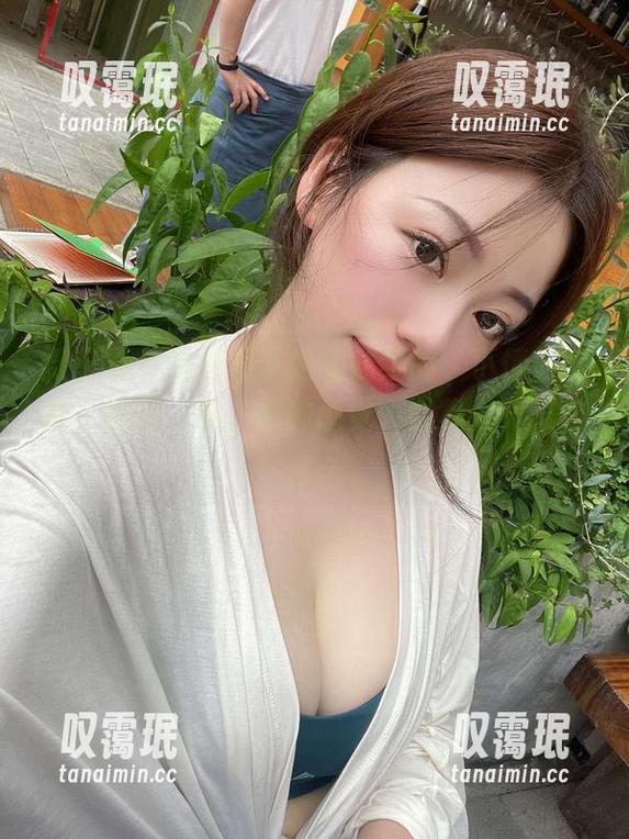 微密圈 - 我发现了奶宝妹纸的‘小情人套装’原图，哦，那种感觉…合集太养眼了！