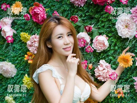 尤物馆-Kely香香 尤物馆 - Kely香香和她的眼镜?简直是神仙组合!不信?来看看图片下载!