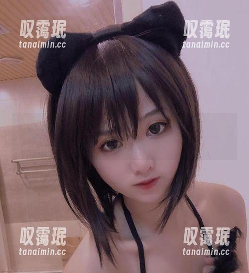是青水的睡衣COS，瞬间让我的屏幕燃起来了！