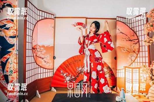 果团网-林弯弯 果团网 - 浴缸里的林弯弯,原图与图片简直是绝配!你怎么看?