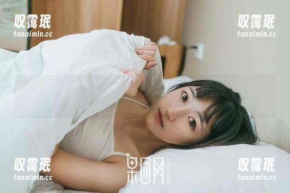 果团网 - 王语纯女神驾到！美图分享教你如何用‘女孩’的姿态打破常规！