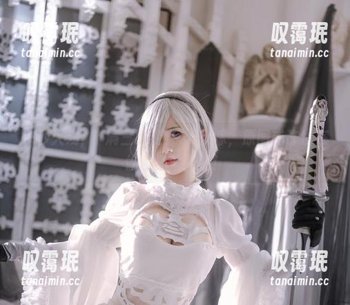 一秒入戏，桜满三时变身2B花嫁，原图或许也在偷偷打量我呢！