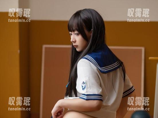 原图曝光：浅安安的睡衣照，感觉像梦游一样