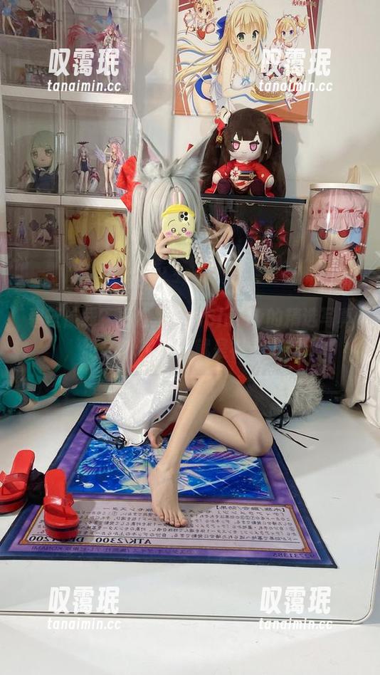 碧蓝航线？更像是白栎Shirly的精选写真，雅努斯JK简直就是视觉暴击！