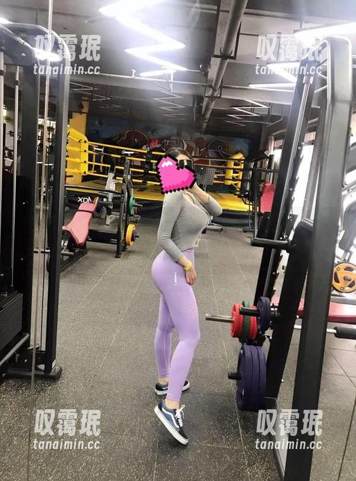童小芯 微密圈 - 童小芯早期照片合集:原图和图片,谁才是更真实的她?