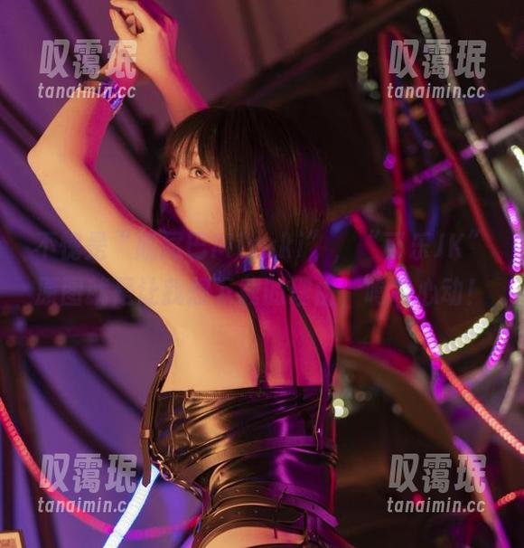 不愧是“脱尾巴Mizuki”，“可乐JK”原图就是让我想下载的理由，呜呜心动！