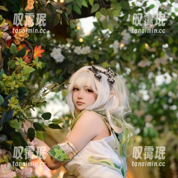 莱可Raika的万圣节美图：高清呈现，谁说女巫不能时髦？