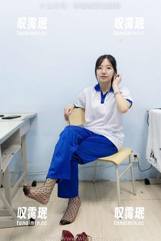 袜啵啵 - 新鲜出炉！奶油带你欣赏最新薄肉丝，脚尖加固让人想偷看！