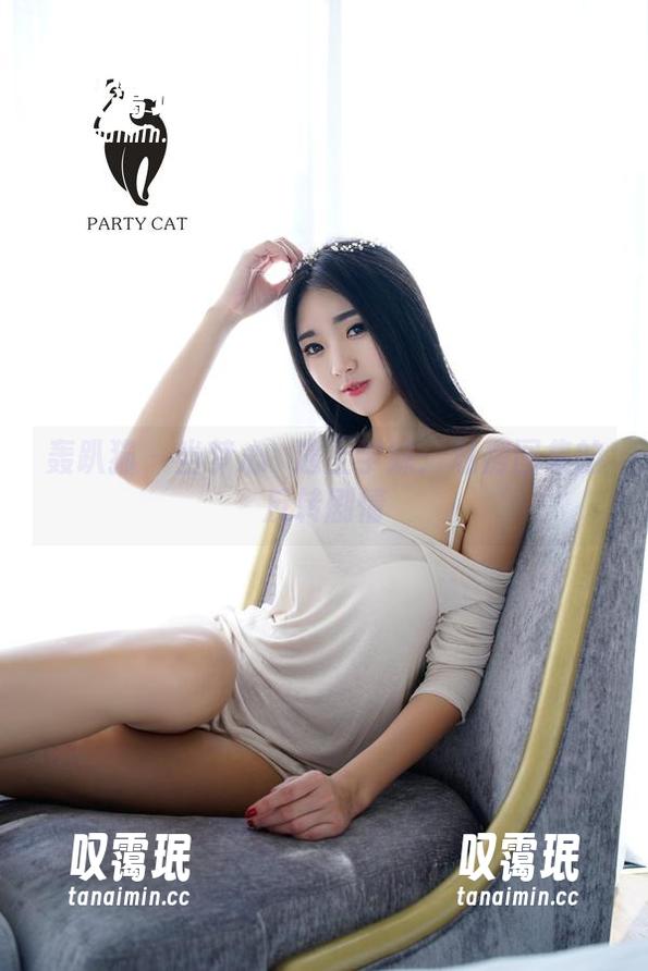 轰趴猫-梦心玥 轰趴猫 - 当梦心玥遇上学妹:私房图集的反转剧情